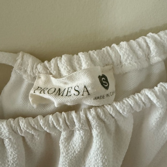 Promesa White Textured Dress - Picture 2 of 2